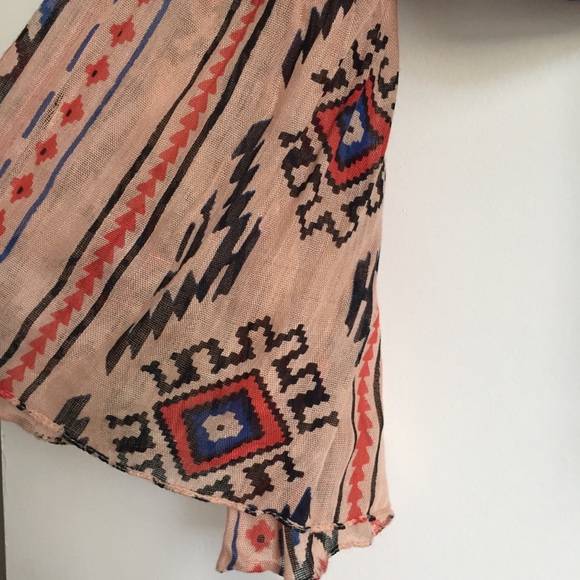 Forever 21 Aztec Scarf - Picture 2 of 3